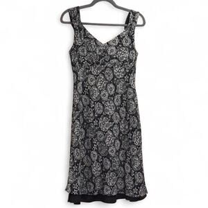 Ann Taylor LOFT Black & White Floral Overlay Sleeveless Dress - Size 6